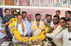 भाजपा पूर्व जिलाध्यक्ष विधायक पं रमेश दुबे जी के निवास पर पहुंचे प्रदेश संगठन महामंत्री हितानंद शर्मा जी