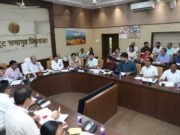 CHHINDWARA : बच्चों की रेमेडियल क्लासेस की तरह शिक्षकों की दक्षता उन्नयन के लिए भी आयोजित करें कार्यशालाएं – कमिश्नर श्री सिंह