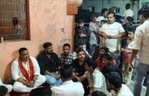 कुंडा बजरंग मंदिर समिति ने करणी सेना अध्यक्ष का किया स्वागत