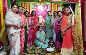 गणेश उत्सव पर महिला मंडलों द्वारा दी जा रही भजनों की प्रस्तुति