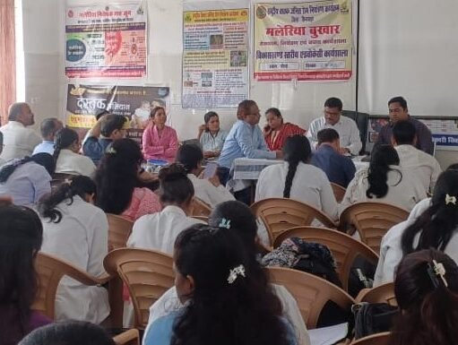 स्वस्थ नारी सशक्त परिवार अभियान अंतर्गत जांच में प्रगति लाने सीएचओ को दिए निर्देश