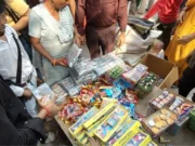 पटाखों की बिक्री पर दुकानदारों को मिली राहत, पर चांदनी चौक का हाल देख टेंशन में दिल्लीवासी