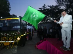 पन्ना नेशनल पार्क में पर्यटकों के लिए आरामदायक सफारी! सीएम ने दिखाई 10 नई कैंटर बसों को हरी झंडी