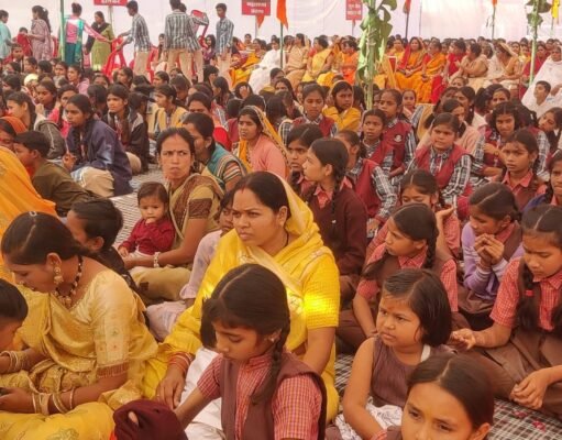 दशहरा मैदान में हिंदू सम्मेलन आयोजित, यज्ञ व कलश यात्रा से हुआ शुभारंभ