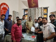 अवैध शराब बिक्री के खिलाफ थाना परिसर में विश्व हिंदू परिषद बजरंग दल द्वारा सौंपा गया ज्ञापन