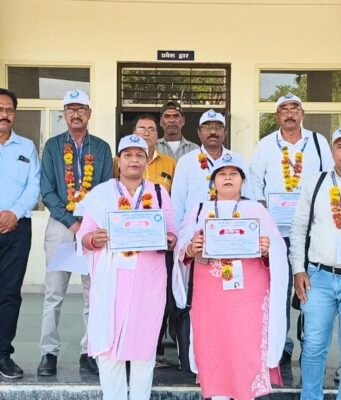 समय से पहले जनगणना कार्य पूर्ण करने वाले कर्मचारियों का सम्मान,अन्य कर्मचारियों के लिए बने प्रेरणा स्रोत