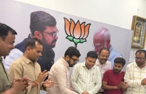 वरिष्ठ पत्रकार श्याम चौरसिया का जन्मदिन सांसद कार्यालय में हर्षोल्लास के साथ मनाया