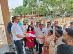 किसान हितों के लिए किसान कांग्रेस का प्रदर्शन, राज्यपाल के नाम सौंपा ज्ञापन