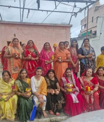 महिलाओं की भव्य कावड़ यात्रा से शिवमय हुआ चौरई, जयकारों से गूंजा नगर